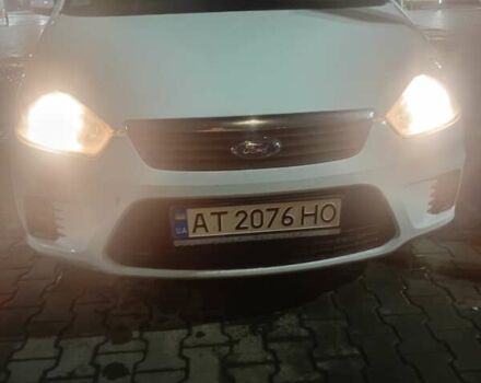 Белый Форд Си-Макс, объемом двигателя 1.56 л и пробегом 275 тыс. км за 5500 $, фото 1 на Automoto.ua