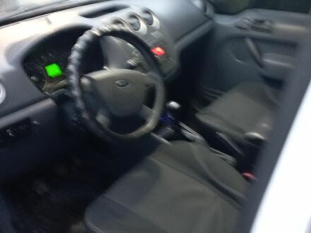 Білий Форд Сі-Макс, об'ємом двигуна 1.8 л та пробігом 180 тис. км за 6519 $, фото 1 на Automoto.ua