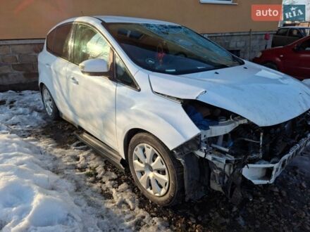 Білий Форд Сі-Макс, об'ємом двигуна 1.56 л та пробігом 203 тис. км за 2500 $, фото 1 на Automoto.ua