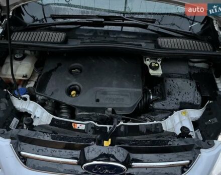 Білий Форд Сі-Макс, об'ємом двигуна 1.6 л та пробігом 250 тис. км за 8750 $, фото 1 на Automoto.ua