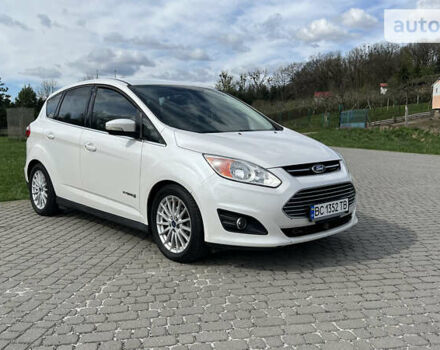 Белый Форд Си-Макс, объемом двигателя 2 л и пробегом 252 тыс. км за 10800 $, фото 1 на Automoto.ua