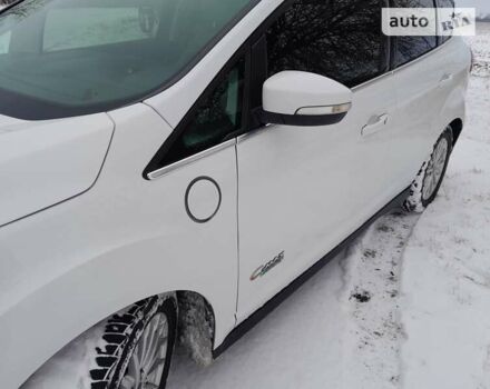 Белый Форд Си-Макс, объемом двигателя 2 л и пробегом 265 тыс. км за 8900 $, фото 1 на Automoto.ua