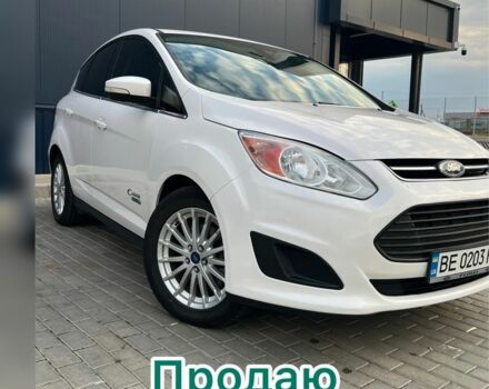 Белый Форд Си-Макс, объемом двигателя 2 л и пробегом 215 тыс. км за 10489 $, фото 1 на Automoto.ua