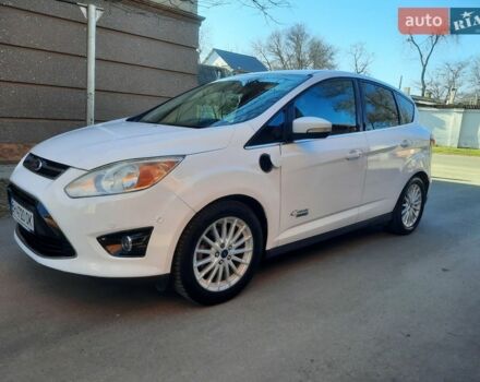 Белый Форд Си-Макс, объемом двигателя 2 л и пробегом 147 тыс. км за 10700 $, фото 1 на Automoto.ua