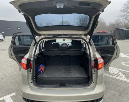 Бежевый Форд Си-Макс, объемом двигателя 2 л и пробегом 173 тыс. км за 10500 $, фото 3 на Automoto.ua