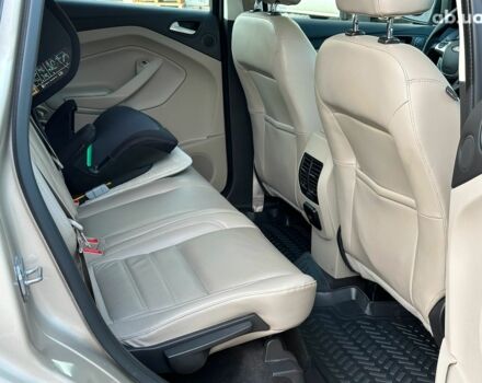 Бежевый Форд Си-Макс, объемом двигателя 2 л и пробегом 228 тыс. км за 15490 $, фото 19 на Automoto.ua