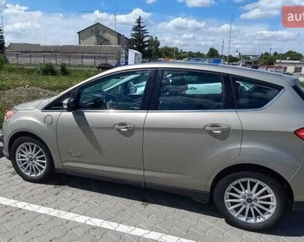 Бежевый Форд Си-Макс, объемом двигателя 2 л и пробегом 225 тыс. км за 11600 $, фото 10 на Automoto.ua