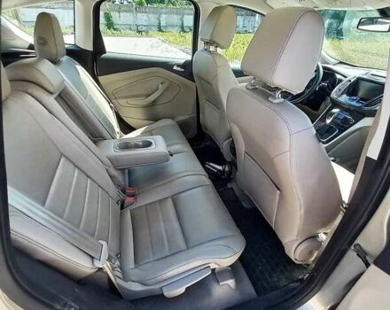 Бежевый Форд Си-Макс, объемом двигателя 2 л и пробегом 225 тыс. км за 11600 $, фото 6 на Automoto.ua