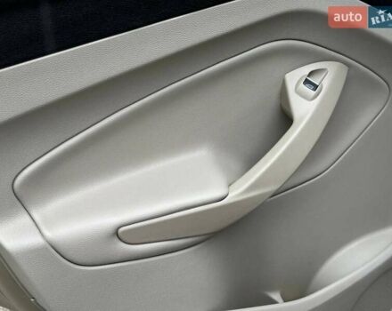 Бежевий Форд Сі-Макс, об'ємом двигуна 2 л та пробігом 167 тис. км за 14250 $, фото 66 на Automoto.ua