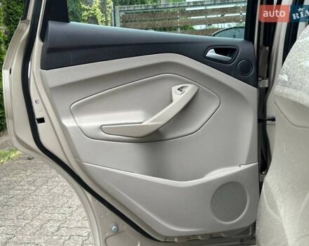 Бежевий Форд Сі-Макс, об'ємом двигуна 2 л та пробігом 167 тис. км за 14250 $, фото 61 на Automoto.ua