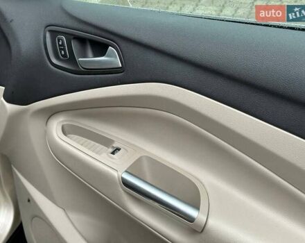 Бежевий Форд Сі-Макс, об'ємом двигуна 2 л та пробігом 167 тис. км за 14250 $, фото 41 на Automoto.ua