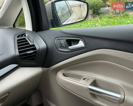 Бежевий Форд Сі-Макс, об'ємом двигуна 2 л та пробігом 167 тис. км за 14250 $, фото 64 на Automoto.ua