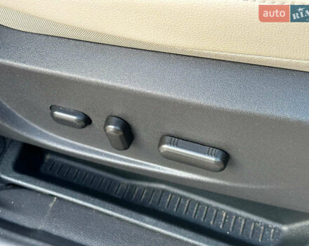 Бежевый Форд Си-Макс, объемом двигателя 2 л и пробегом 228 тыс. км за 15490 $, фото 27 на Automoto.ua