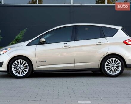 Бежевий Форд Сі-Макс, об'ємом двигуна 2 л та пробігом 146 тис. км за 13999 $, фото 4 на Automoto.ua