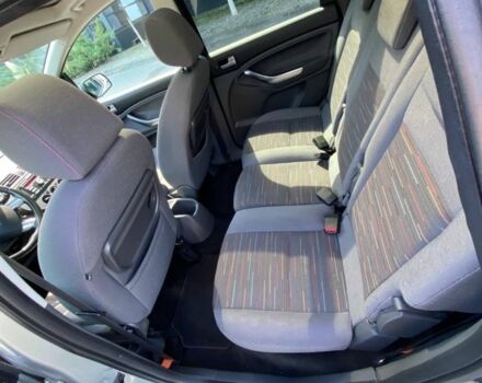 Бежевый Форд Си-Макс, объемом двигателя 1.6 л и пробегом 172 тыс. км за 6300 $, фото 5 на Automoto.ua