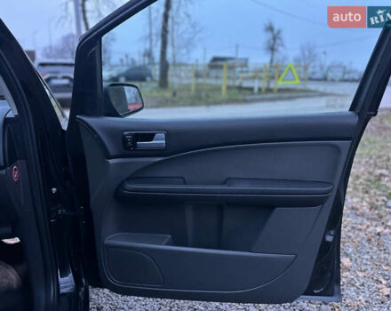 Чорний Форд Сі-Макс, об'ємом двигуна 2 л та пробігом 243 тис. км за 5500 $, фото 38 на Automoto.ua