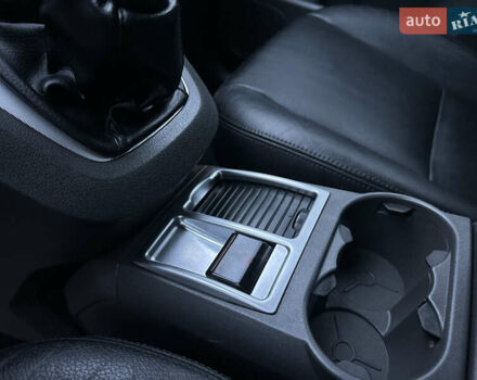 Чорний Форд Сі-Макс, об'ємом двигуна 2 л та пробігом 243 тис. км за 5500 $, фото 25 на Automoto.ua