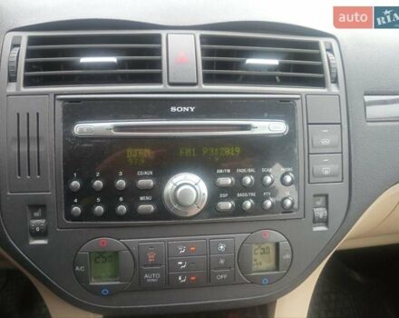 Чорний Форд Сі-Макс, об'ємом двигуна 2 л та пробігом 278 тис. км за 2200 $, фото 5 на Automoto.ua