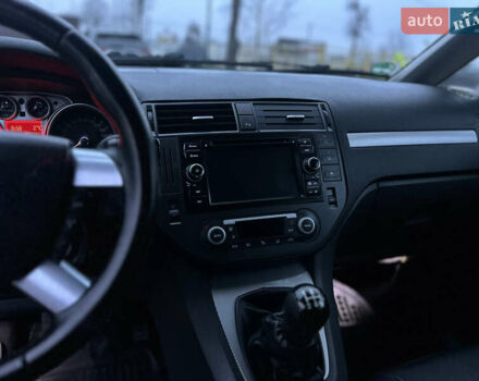 Чорний Форд Сі-Макс, об'ємом двигуна 2 л та пробігом 243 тис. км за 5500 $, фото 30 на Automoto.ua