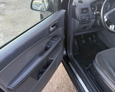 Черный Форд Си-Макс, объемом двигателя 1.6 л и пробегом 208 тыс. км за 5500 $, фото 12 на Automoto.ua