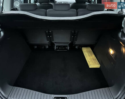 Черный Форд Си-Макс, объемом двигателя 1.6 л и пробегом 208 тыс. км за 5200 $, фото 43 на Automoto.ua