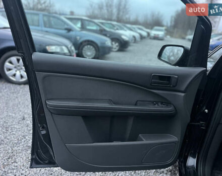 Черный Форд Си-Макс, объемом двигателя 1.6 л и пробегом 208 тыс. км за 5200 $, фото 22 на Automoto.ua