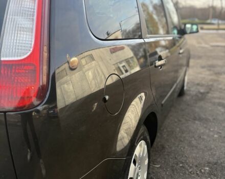 Черный Форд Си-Макс, объемом двигателя 1.6 л и пробегом 208 тыс. км за 5500 $, фото 4 на Automoto.ua