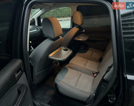 Черный Форд Си-Макс, объемом двигателя 1.6 л и пробегом 258 тыс. км за 5300 $, фото 16 на Automoto.ua