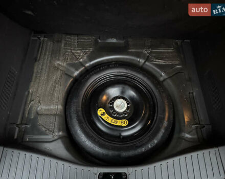 Черный Форд Си-Макс, объемом двигателя 1.6 л и пробегом 258 тыс. км за 5300 $, фото 20 на Automoto.ua