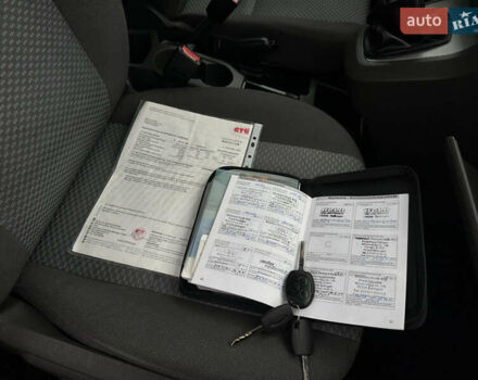 Чорний Форд Сі-Макс, об'ємом двигуна 1.8 л та пробігом 260 тис. км за 5000 $, фото 43 на Automoto.ua