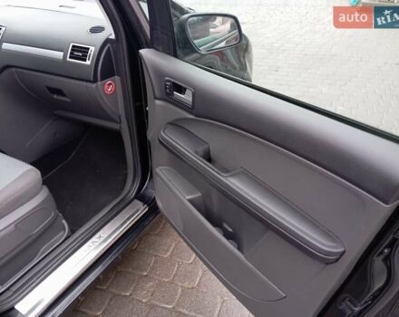Чорний Форд Сі-Макс, об'ємом двигуна 1.8 л та пробігом 247 тис. км за 5950 $, фото 14 на Automoto.ua