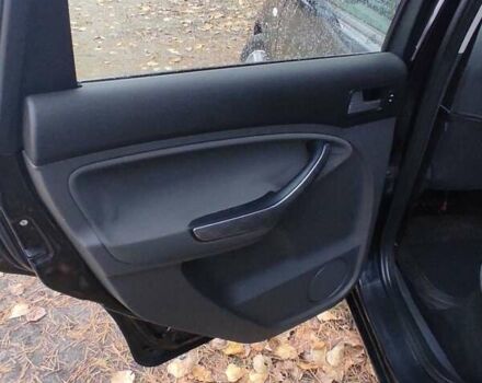 Форд Си-Макс 2007 в Горишние Плавни (Комсомольск) на Automoto.ua Черный Форд Си-Макс, объемом двигателя 1.6 л и пробегом 237 тыс. км за 5100 $, фото 9 на Automoto.ua