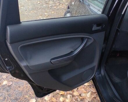 Форд Сі-Макс 2007 у Горішні Плавні (Комсомольськ) на Automoto.ua Чорний Форд Сі-Макс, об'ємом двигуна 1.6 л та пробігом 237 тис. км за 5100 $, фото 10 на Automoto.ua