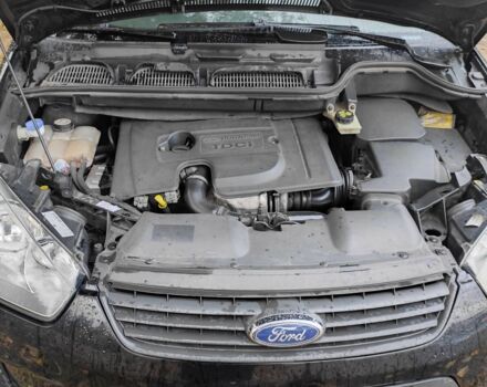 Форд Сі-Макс 2007 у Горішні Плавні (Комсомольськ) на Automoto.ua Чорний Форд Сі-Макс, об'ємом двигуна 1.6 л та пробігом 237 тис. км за 5100 $, фото 2 на Automoto.ua