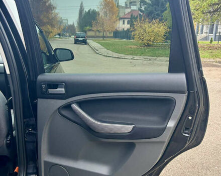 Черный Форд Си-Макс, объемом двигателя 1.8 л и пробегом 253 тыс. км за 5150 $, фото 40 на Automoto.ua