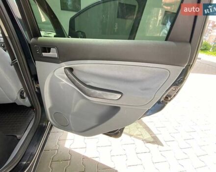 Черный Форд Си-Макс, объемом двигателя 1.6 л и пробегом 302 тыс. км за 4550 $, фото 33 на Automoto.ua