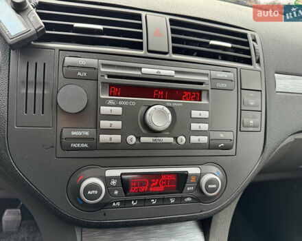 Черный Форд Си-Макс, объемом двигателя 1.8 л и пробегом 186 тыс. км за 6200 $, фото 19 на Automoto.ua