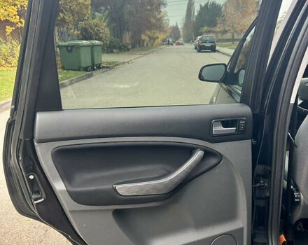 Черный Форд Си-Макс, объемом двигателя 1.8 л и пробегом 253 тыс. км за 5150 $, фото 42 на Automoto.ua