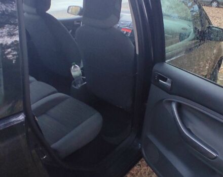 Форд Сі-Макс 2007 у Горішні Плавні (Комсомольськ) на Automoto.ua Чорний Форд Сі-Макс, об'ємом двигуна 1.6 л та пробігом 237 тис. км за 5100 $, фото 4 на Automoto.ua