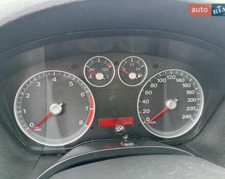 Черный Форд Си-Макс, объемом двигателя 1.8 л и пробегом 186 тыс. км за 6200 $, фото 18 на Automoto.ua