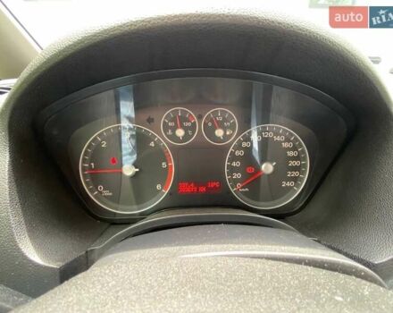 Черный Форд Си-Макс, объемом двигателя 1.6 л и пробегом 302 тыс. км за 4550 $, фото 44 на Automoto.ua