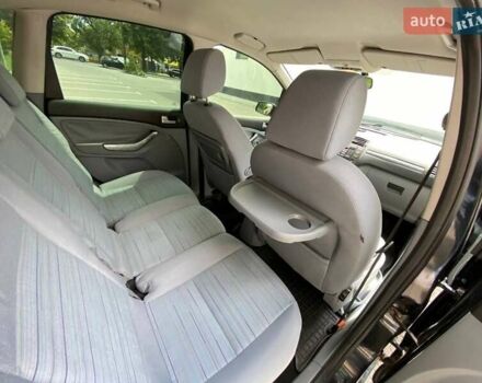 Черный Форд Си-Макс, объемом двигателя 1.6 л и пробегом 302 тыс. км за 4550 $, фото 31 на Automoto.ua