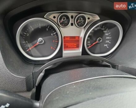 Черный Форд Си-Макс, объемом двигателя 1.6 л и пробегом 231 тыс. км за 5350 $, фото 8 на Automoto.ua