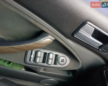 Черный Форд Си-Макс, объемом двигателя 1.8 л и пробегом 330 тыс. км за 5500 $, фото 27 на Automoto.ua