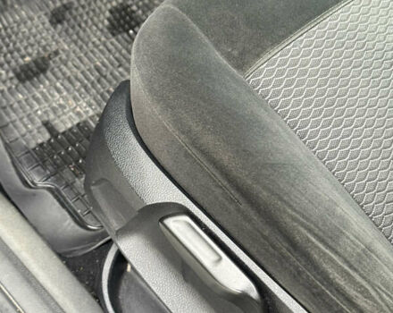 Черный Форд Си-Макс, объемом двигателя 2 л и пробегом 220 тыс. км за 5450 $, фото 5 на Automoto.ua