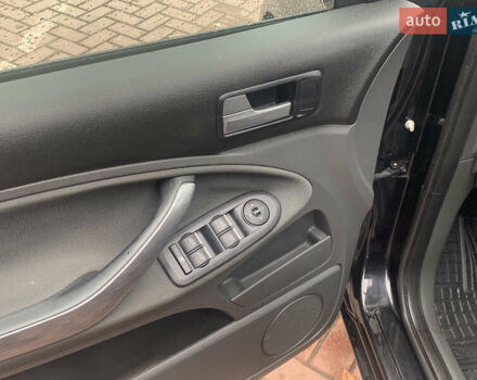 Форд Си-Макс 2008 в Сарнах на Automoto.ua Черный Форд Си-Макс, объемом двигателя 1.6 л и пробегом 184 тыс. км за 5900 $, фото 8 на Automoto.ua