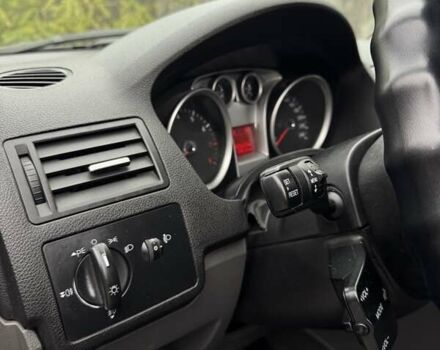 Форд Сі-Макс 2008 у Києві на Automoto.ua Чорний Форд Сі-Макс, об'ємом двигуна 1.8 л та пробігом 193 тис. км за 5700 $, фото 5 на Automoto.ua