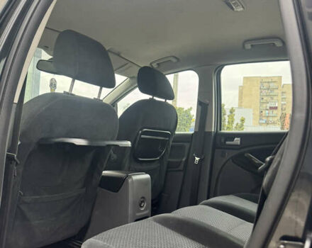 Черный Форд Си-Макс, объемом двигателя 2 л и пробегом 220 тыс. км за 5450 $, фото 68 на Automoto.ua