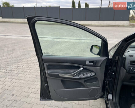 Чорний Форд Сі-Макс, об'ємом двигуна 1.8 л та пробігом 210 тис. км за 5650 $, фото 62 на Automoto.ua