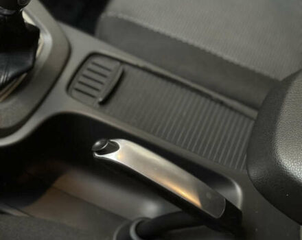 Черный Форд Си-Макс, объемом двигателя 1.8 л и пробегом 282 тыс. км за 4899 $, фото 20 на Automoto.ua